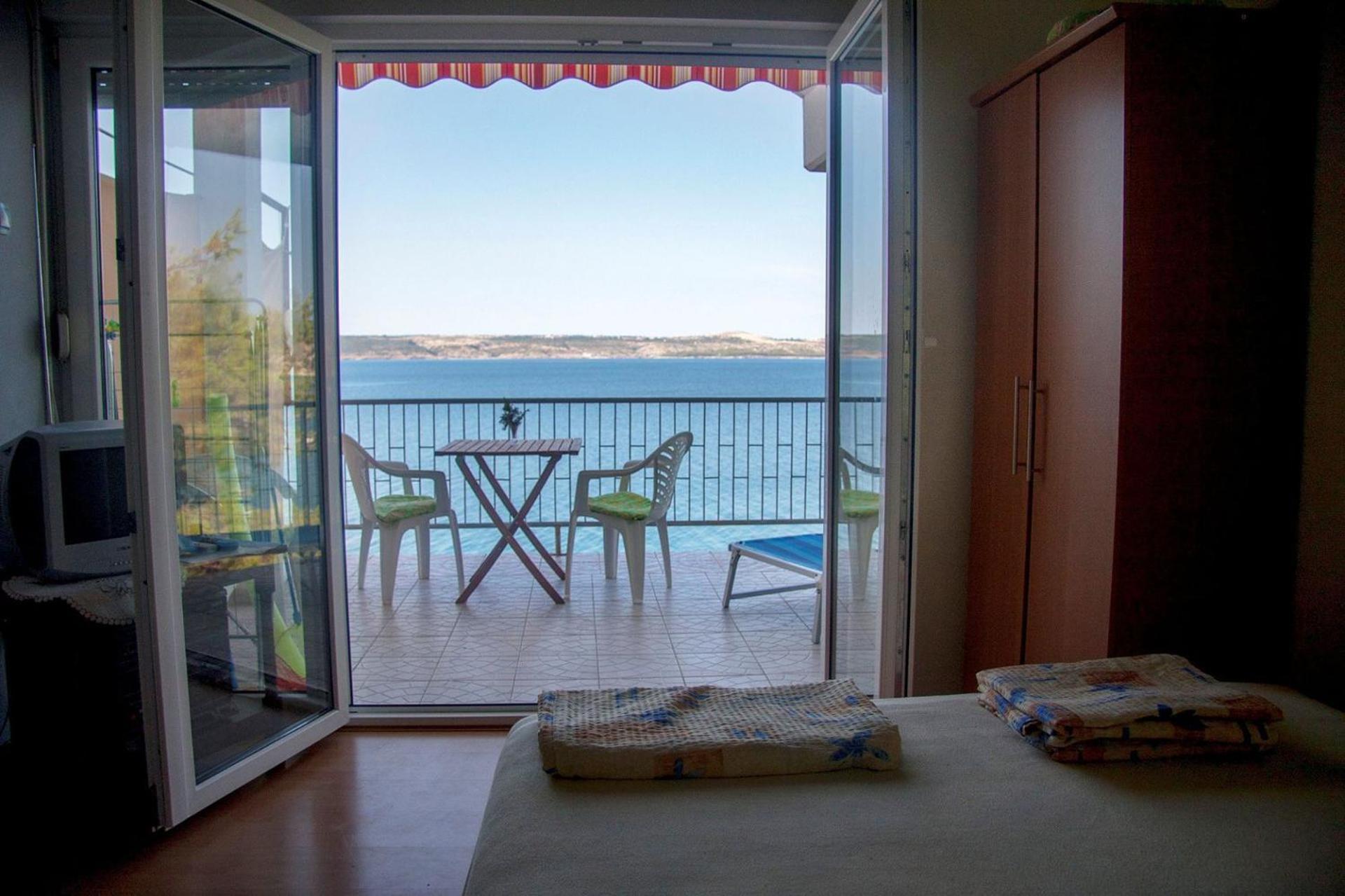 Apartments Dubravko Maslenica Bagian luar foto